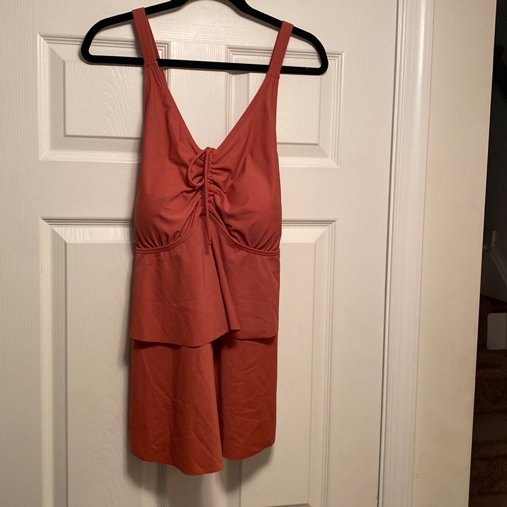 Brand New Bloomchic Tankinisize 1820